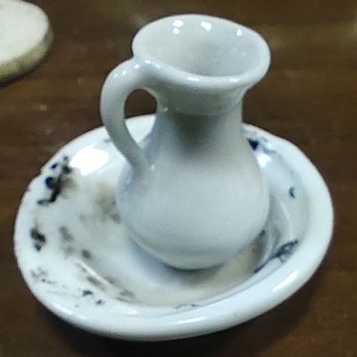 Игрушечная посуда, кувшин и блюдо